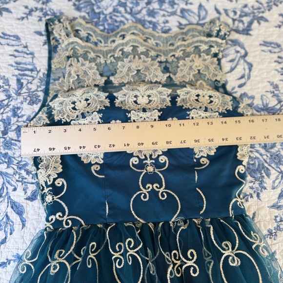 Chi Chi London Reign or Shine Lace Dress Teal Blue 4 Party Cocktail‎ Prom Glam - Picture 11 of 14